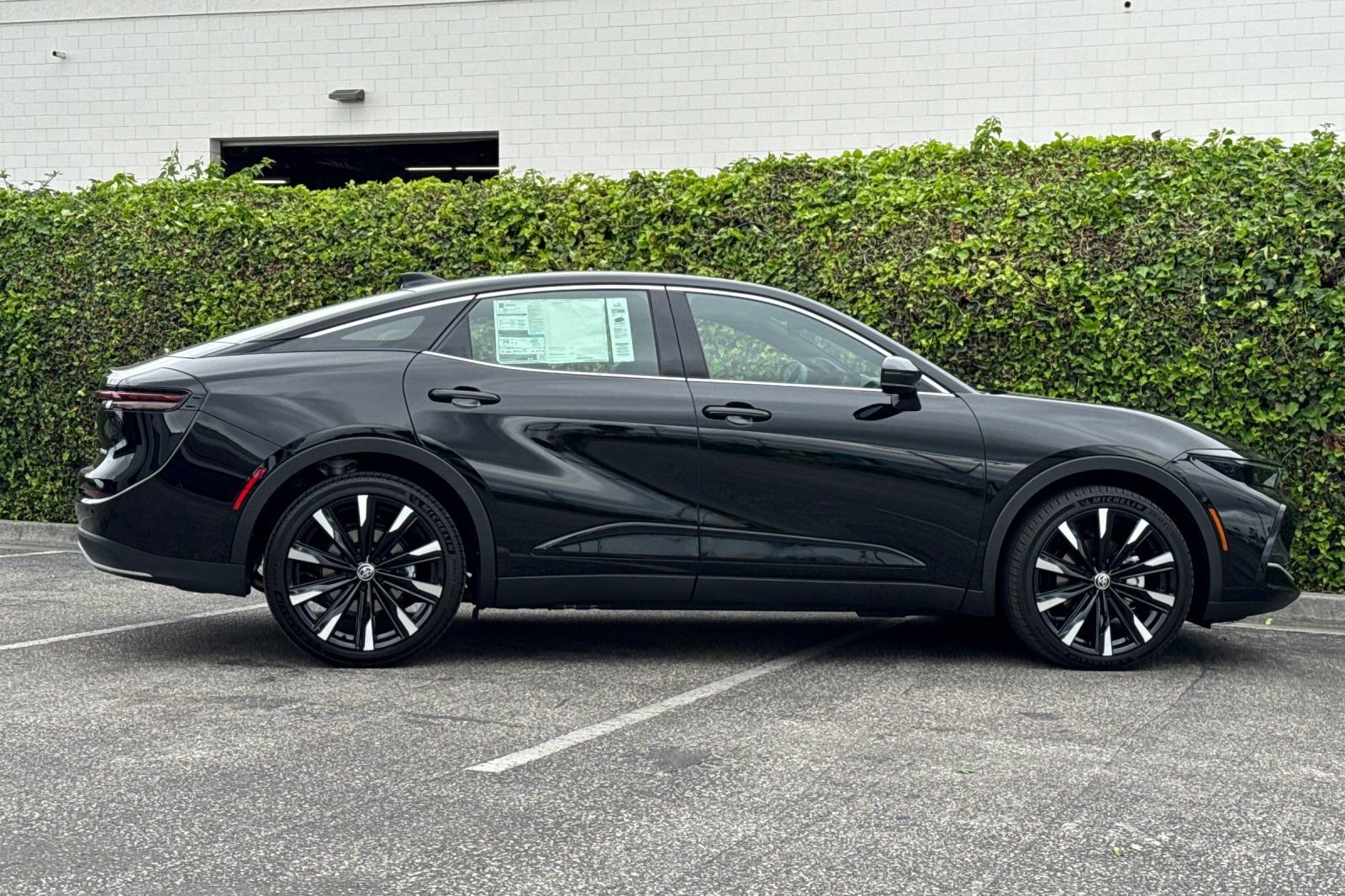 New 2026 Toyota Crown Platinum image 3