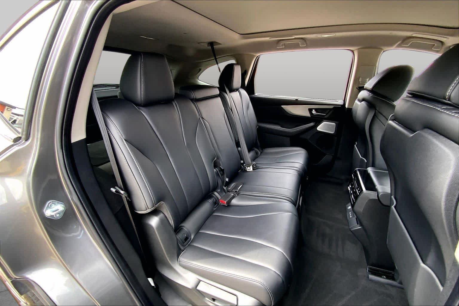 Used 2025 Acura MDX w/ Technology Package FWD image 20
