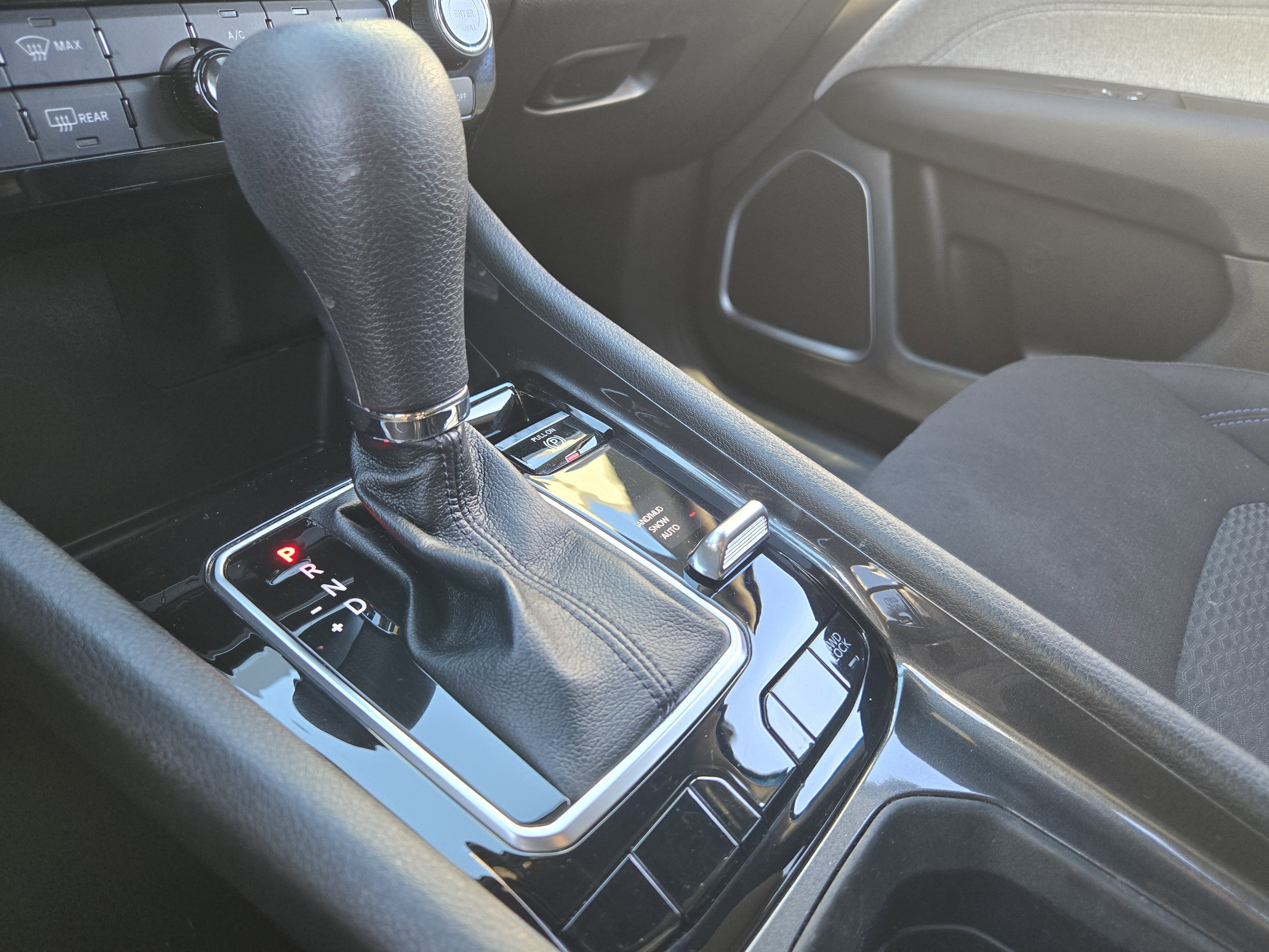 Used 2023 Jeep Compass Sport image 23