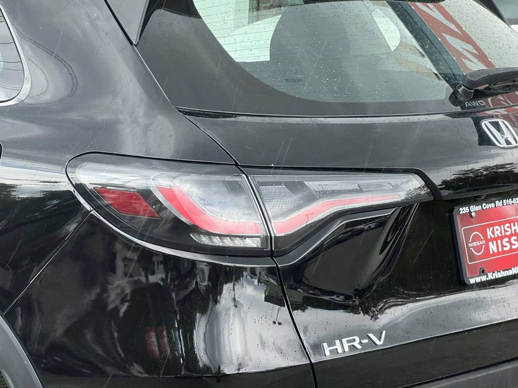 Used 2023 Honda HR-V LX image 10