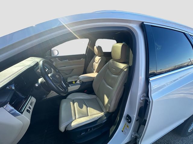 Used 2017 Cadillac XT5 Luxury w/ Driver Awareness Package image 23