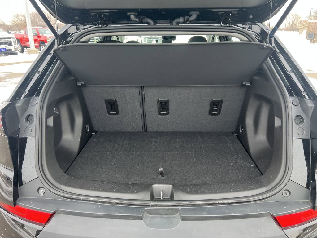 Certified 2023 Chevrolet Bolt EUV Premier w/ Sun & Sound Package FWD image 12