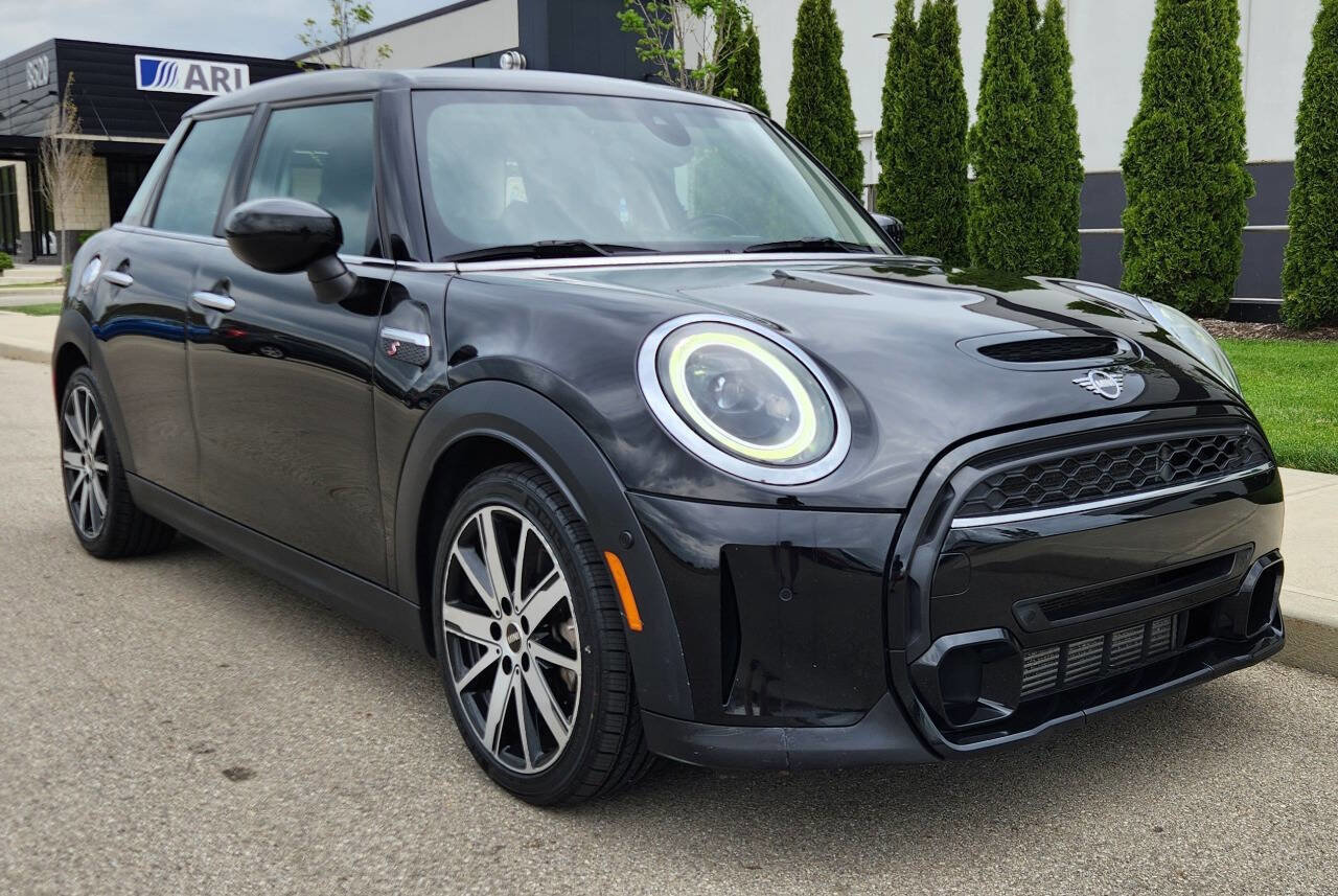 Used 2022 MINI Cooper S w/ Premium Package image 6