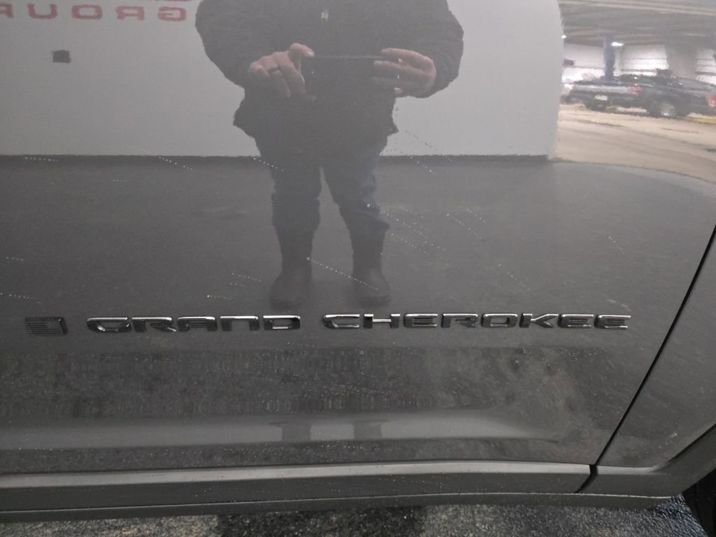 New 2026 Jeep Grand Cherokee L Limited w/ Limited Altitude Package image 13