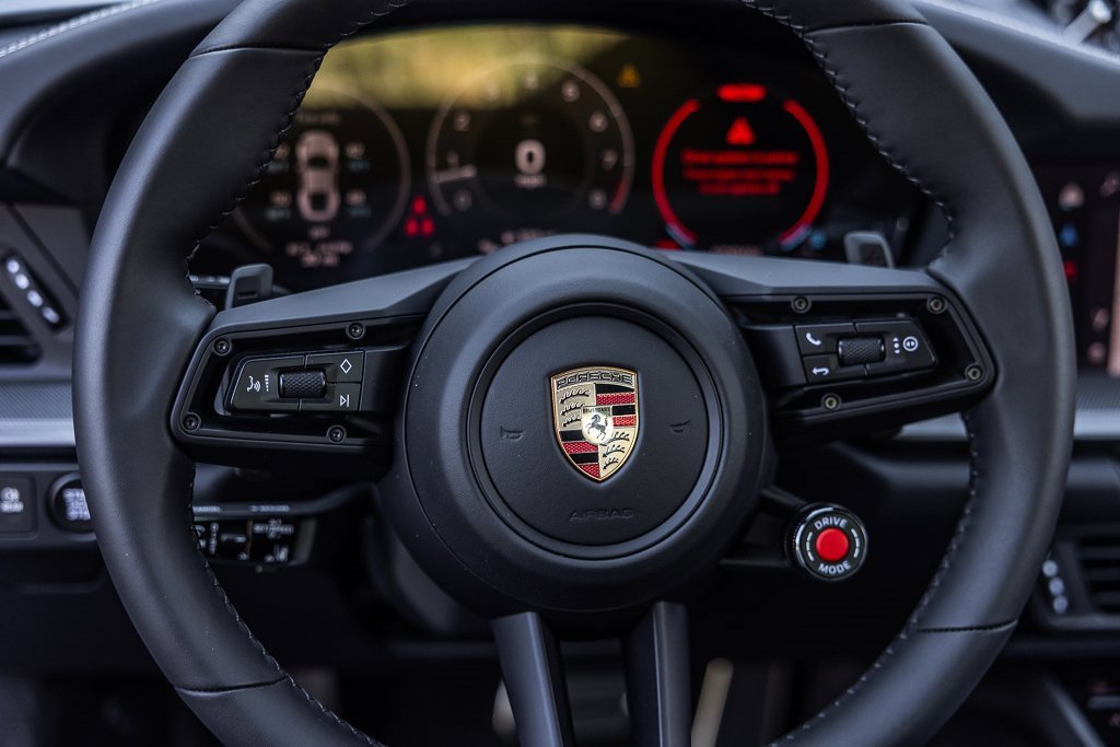 Used 2025 Porsche 911 Carrera S image 15