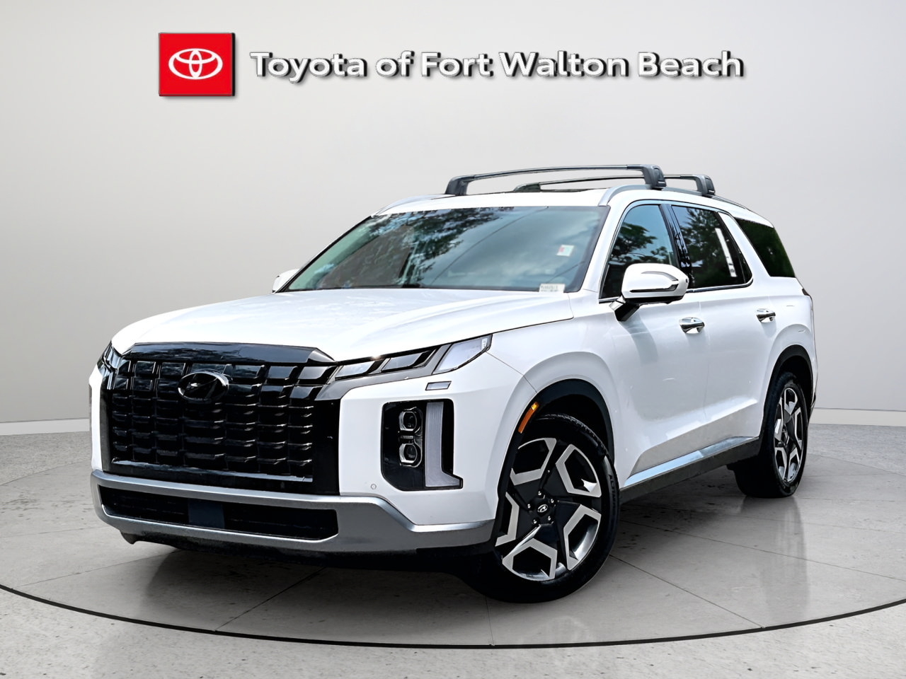 Used 2024 Hyundai Palisade Limited FWD image 3