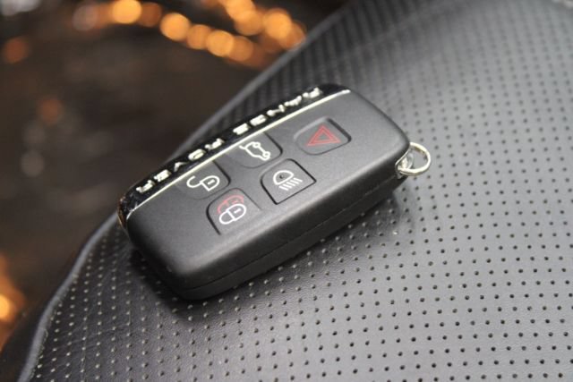Used 2017 Land Rover Range Rover Evoque HSE Dynamic AWD/4WD image 19