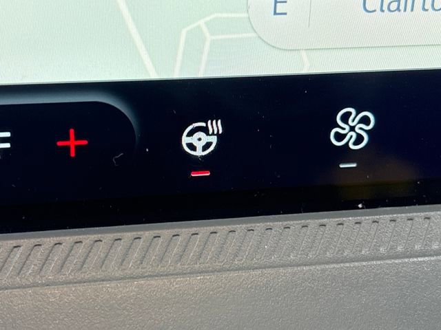 Used 2025 Ford Maverick Lobo image 19