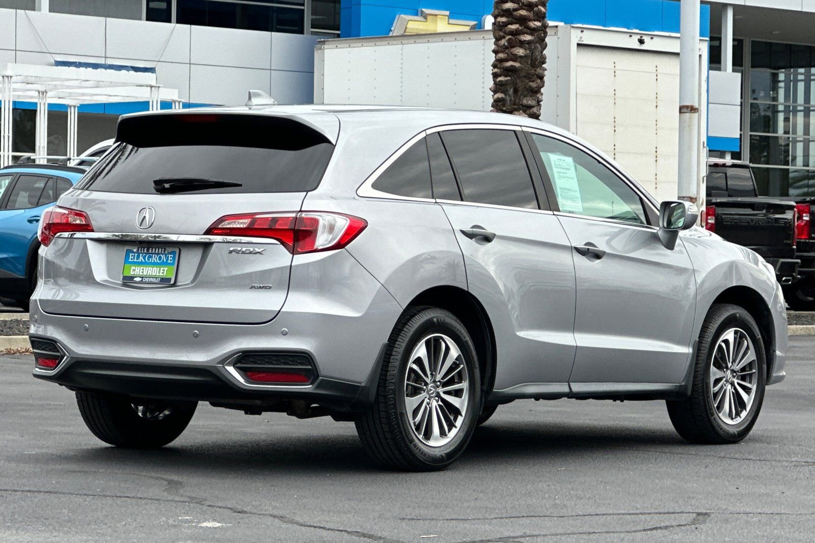 Used 2018 Acura RDX AWD w/ Advance Package image 3
