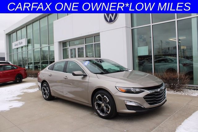 Used 2022 Chevrolet Malibu LT image 1