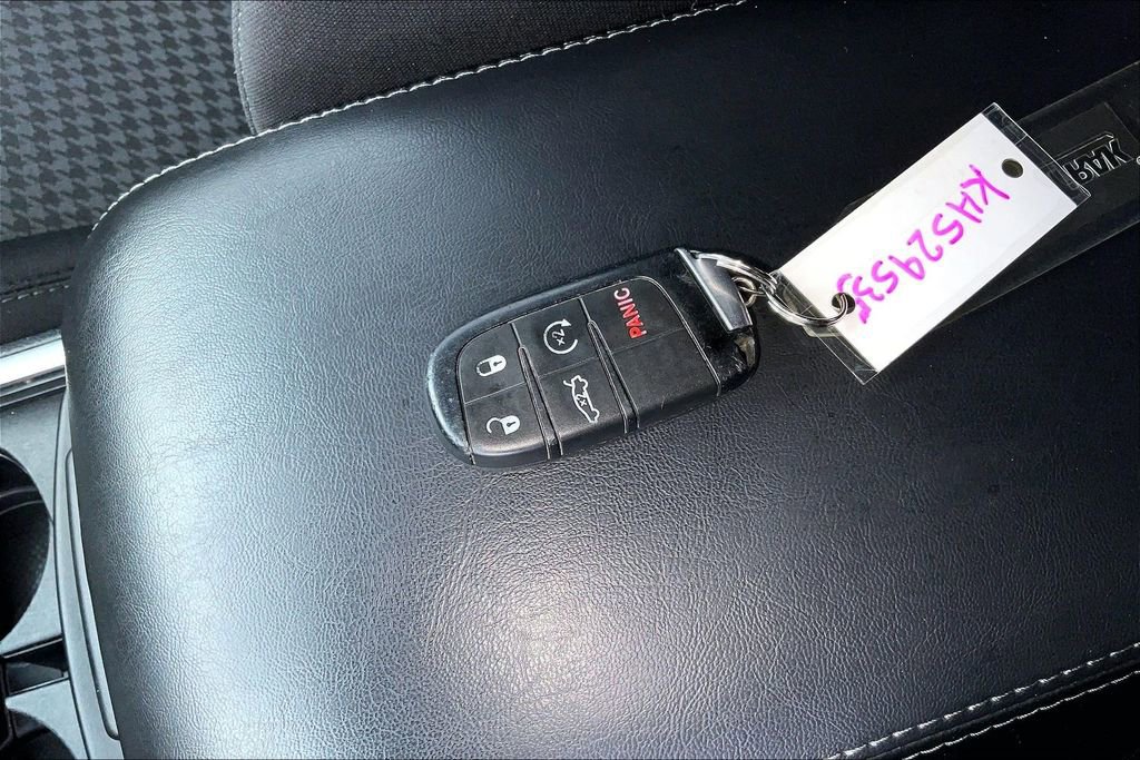 Used 2019 Dodge Charger R/T RWD image 14