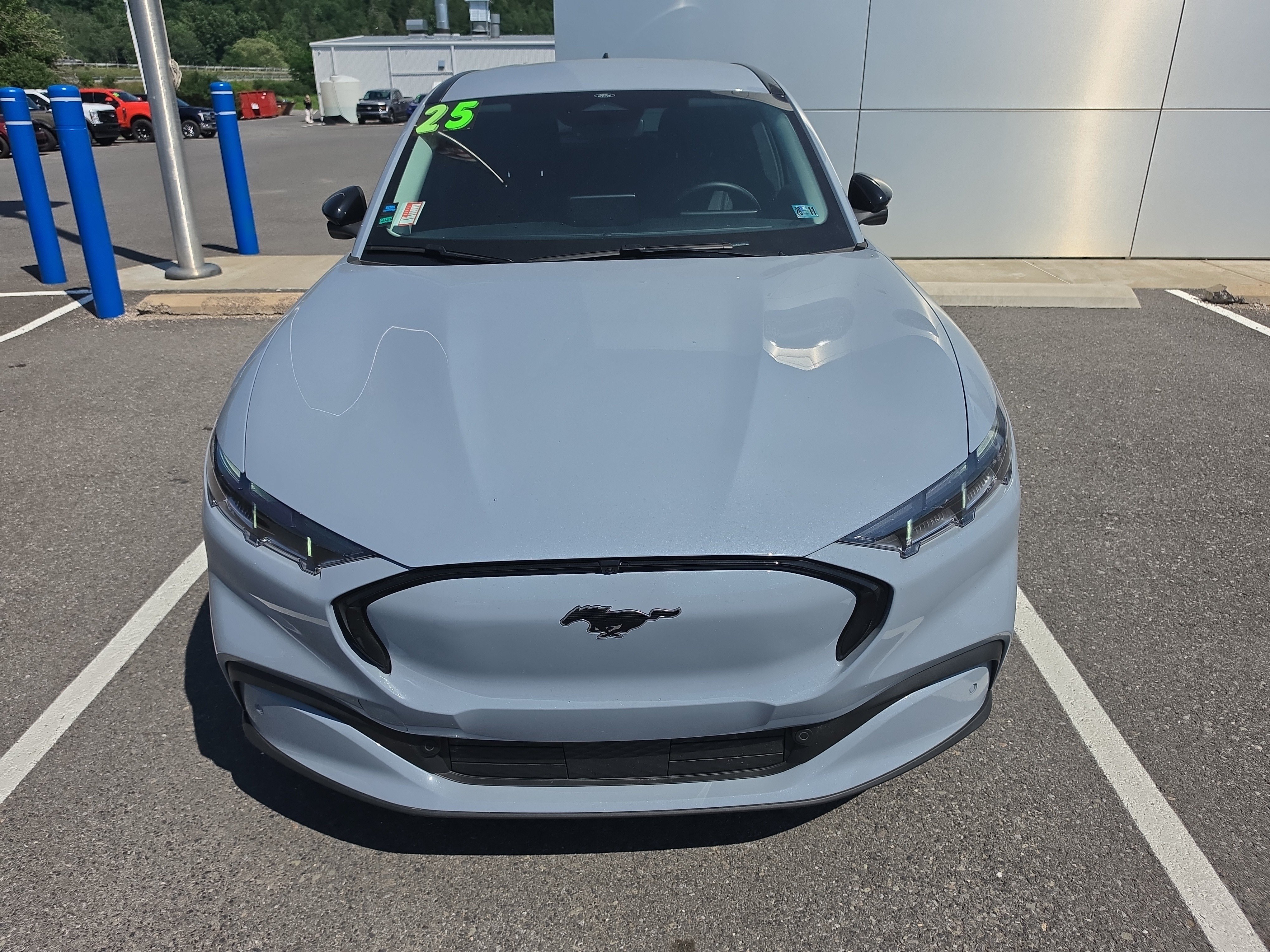 Used 2025 Ford Mustang Mach-E Premium AWD/4WD image 9
