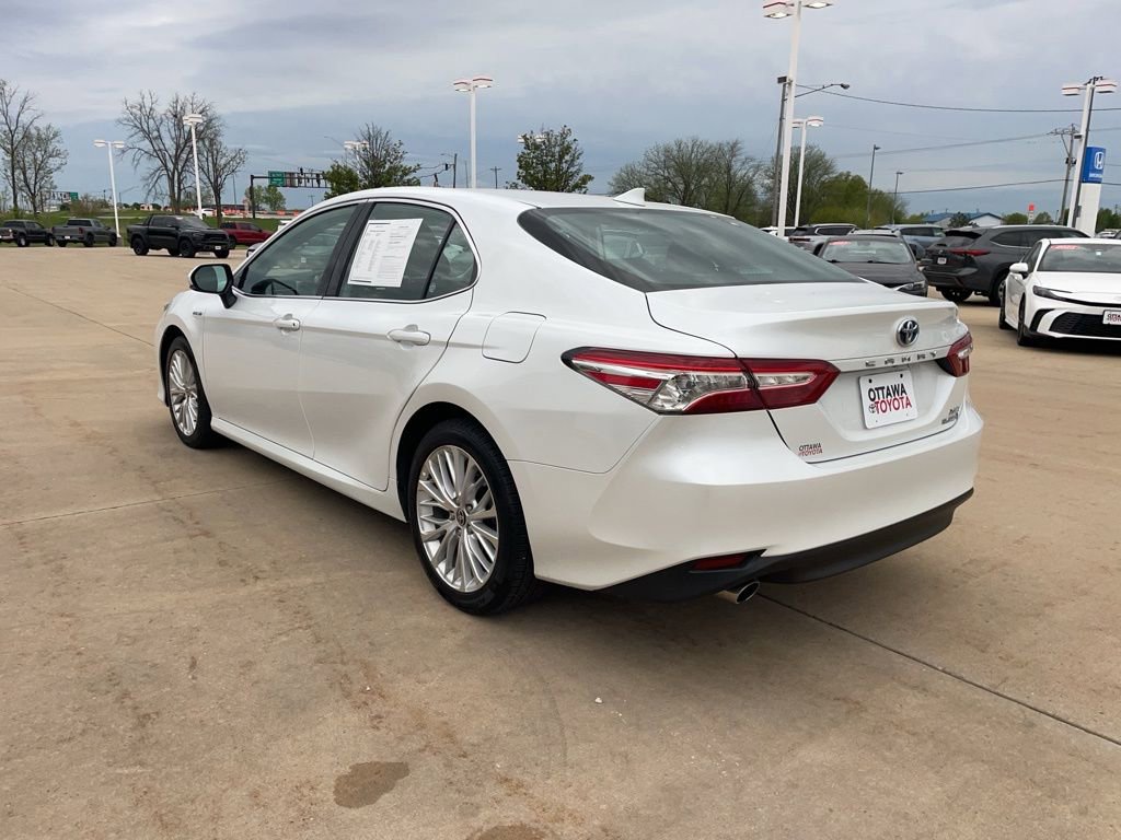 Used 2020 Toyota Camry XLE FWD image 7