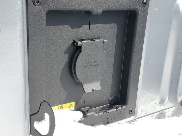 New 2026 Ford F150 XLT w/ Equipment Group 302A MID image 9