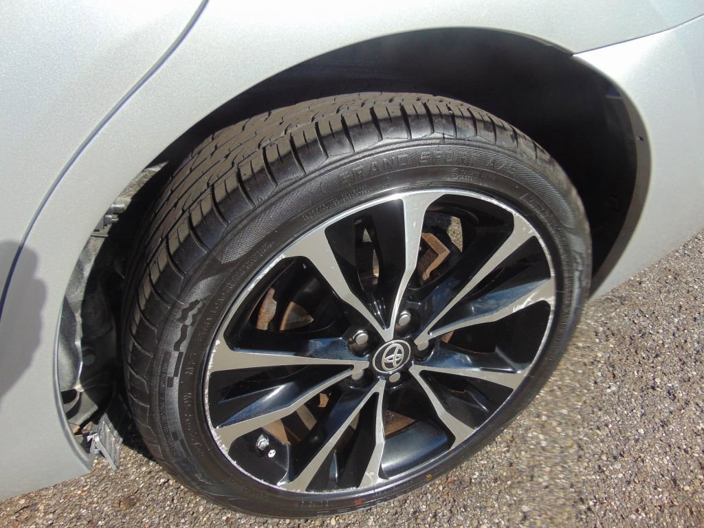 Used 2017 Toyota Corolla SE image 27