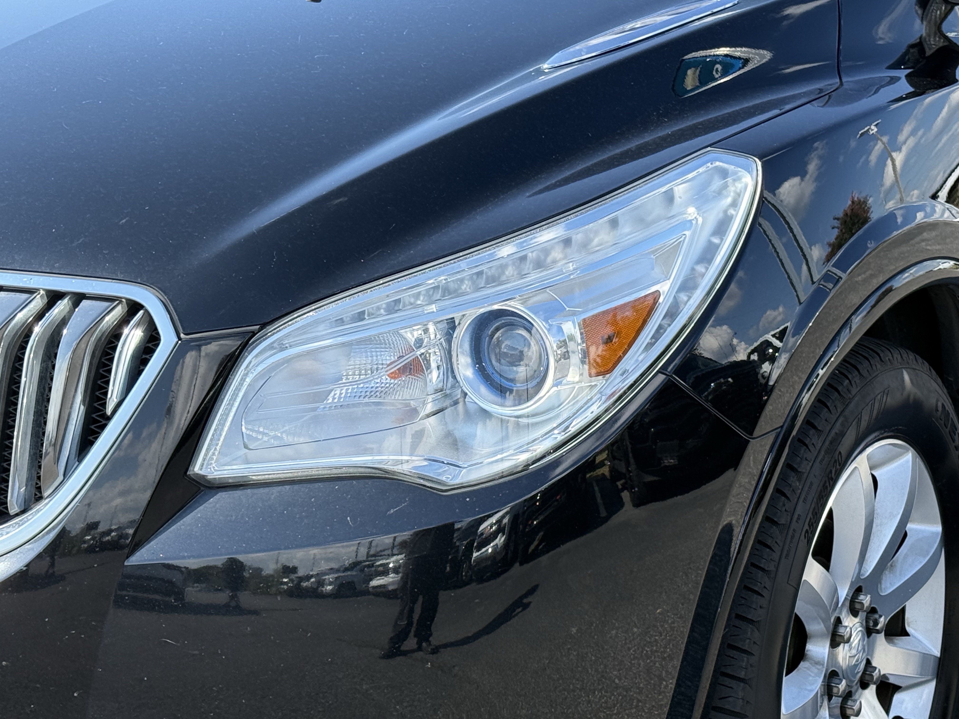 Used 2017 Buick Enclave Premium w/ Experience Buick Package FWD image 6