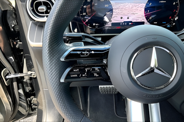 Certified 2026 Mercedes-Benz GLC 300 4MATIC image 10