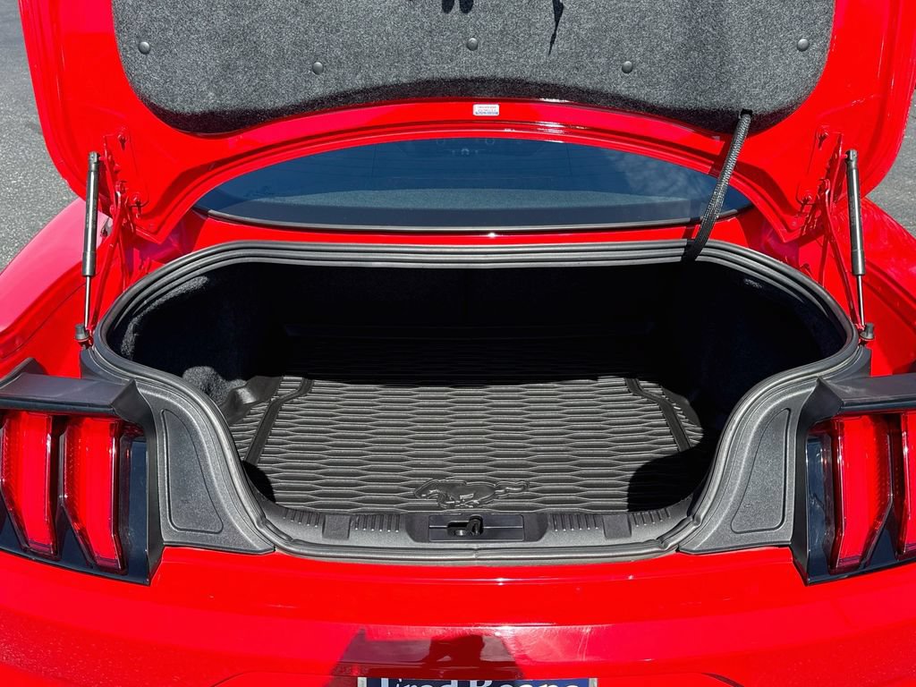 Used 2020 Ford Mustang Premium RWD image 27