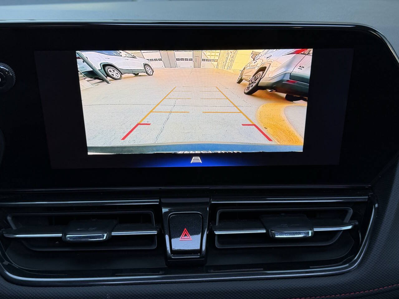 Used 2025 Chevrolet TrailBlazer RS w/ Convenience Package FWD image 27