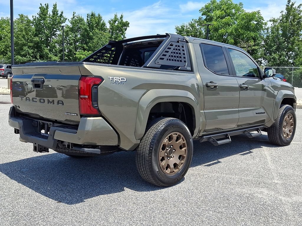 Used 2025 Toyota Tacoma TRD Sport w/ TRD Sport Upgrade Package AWD/4WD image 9