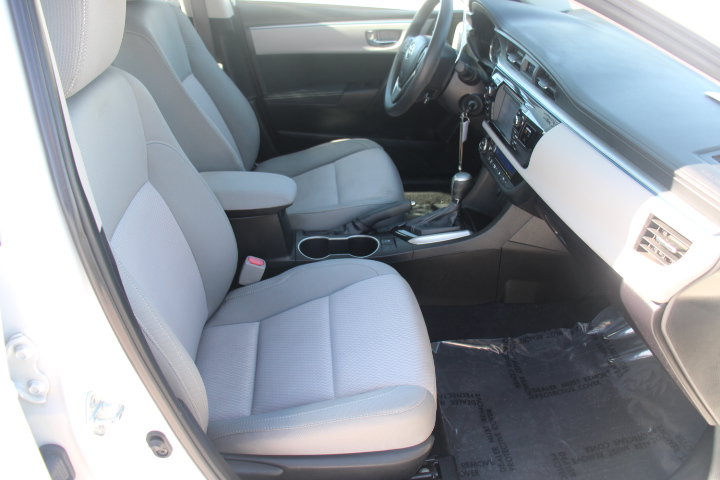 Used 2014 Toyota Corolla LE w/ Body Protection Package FWD image 18