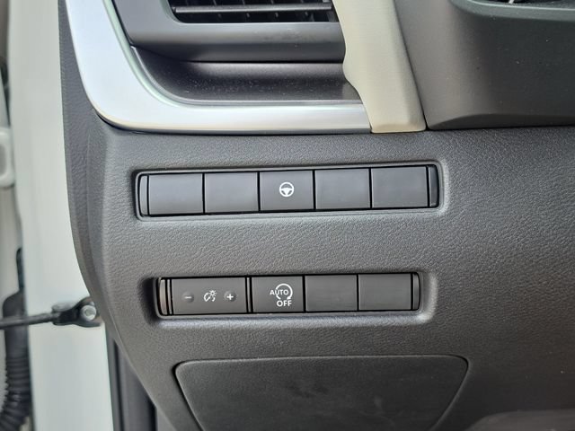 Certified 2023 Nissan Rogue SV FWD image 27