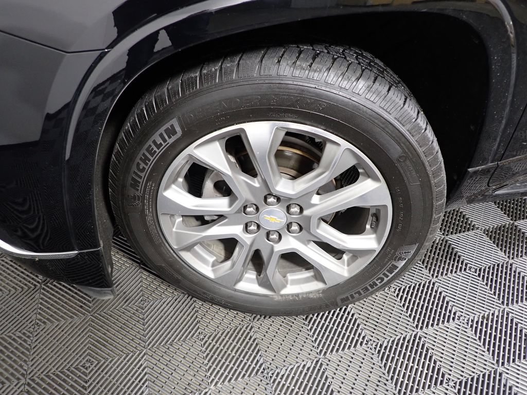 Used 2019 Chevrolet Traverse Premier w/ LPO, Blackout Package AWD/4WD image 49