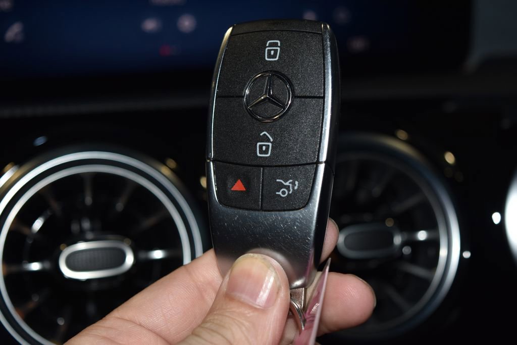 Certified 2025 Mercedes-Benz CLA 250 4MATIC image 16