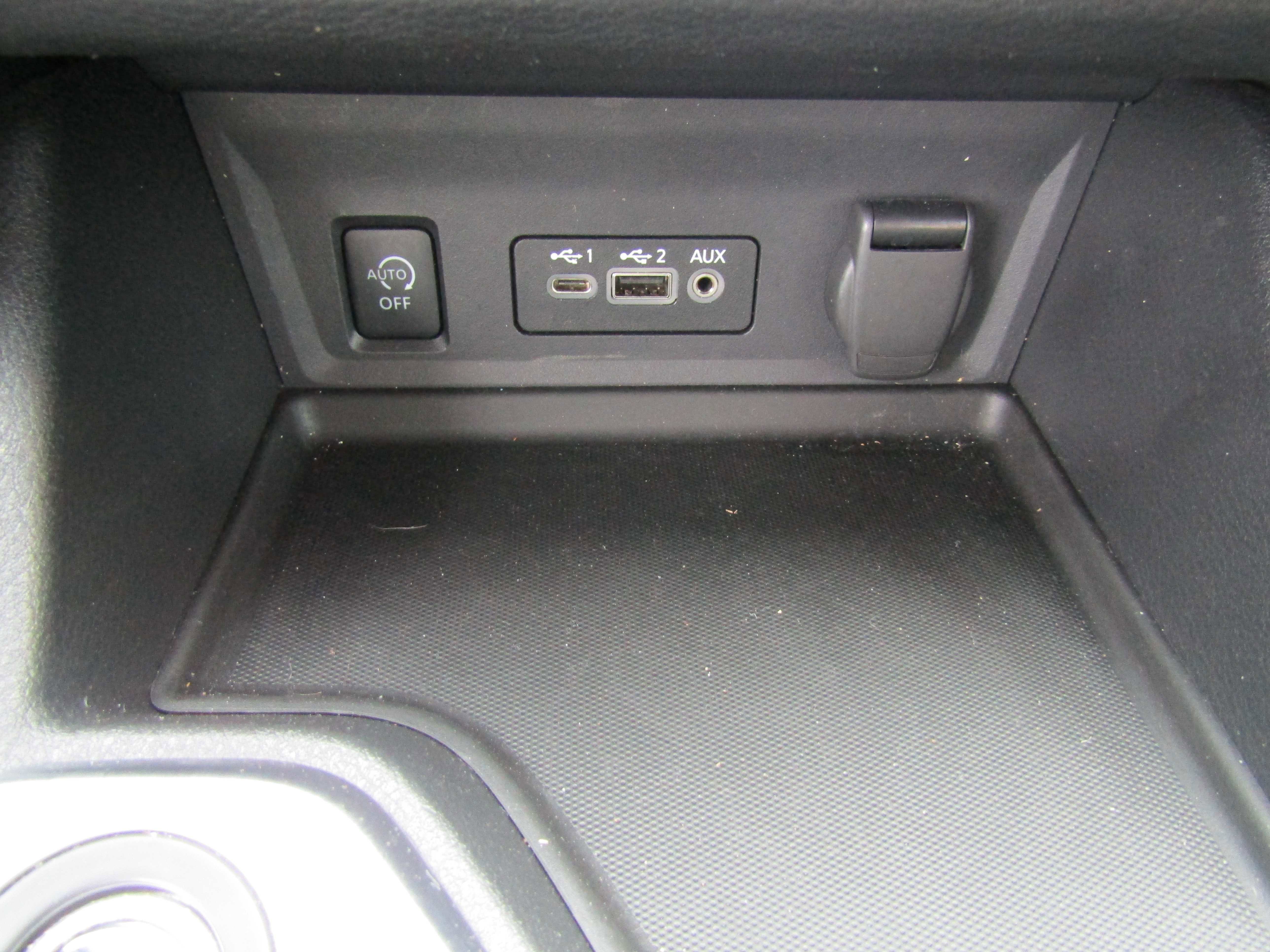 Used 2024 Nissan Sentra SV FWD image 22