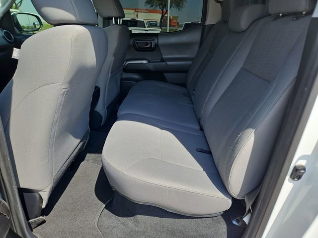 Used 2018 Toyota Tacoma SR5 AWD/4WD image 21