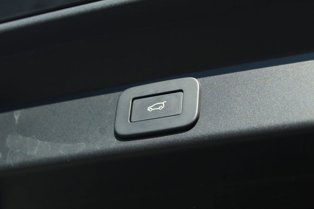 Used 2024 Land Rover Range Rover Sport Dynamic SE image 13