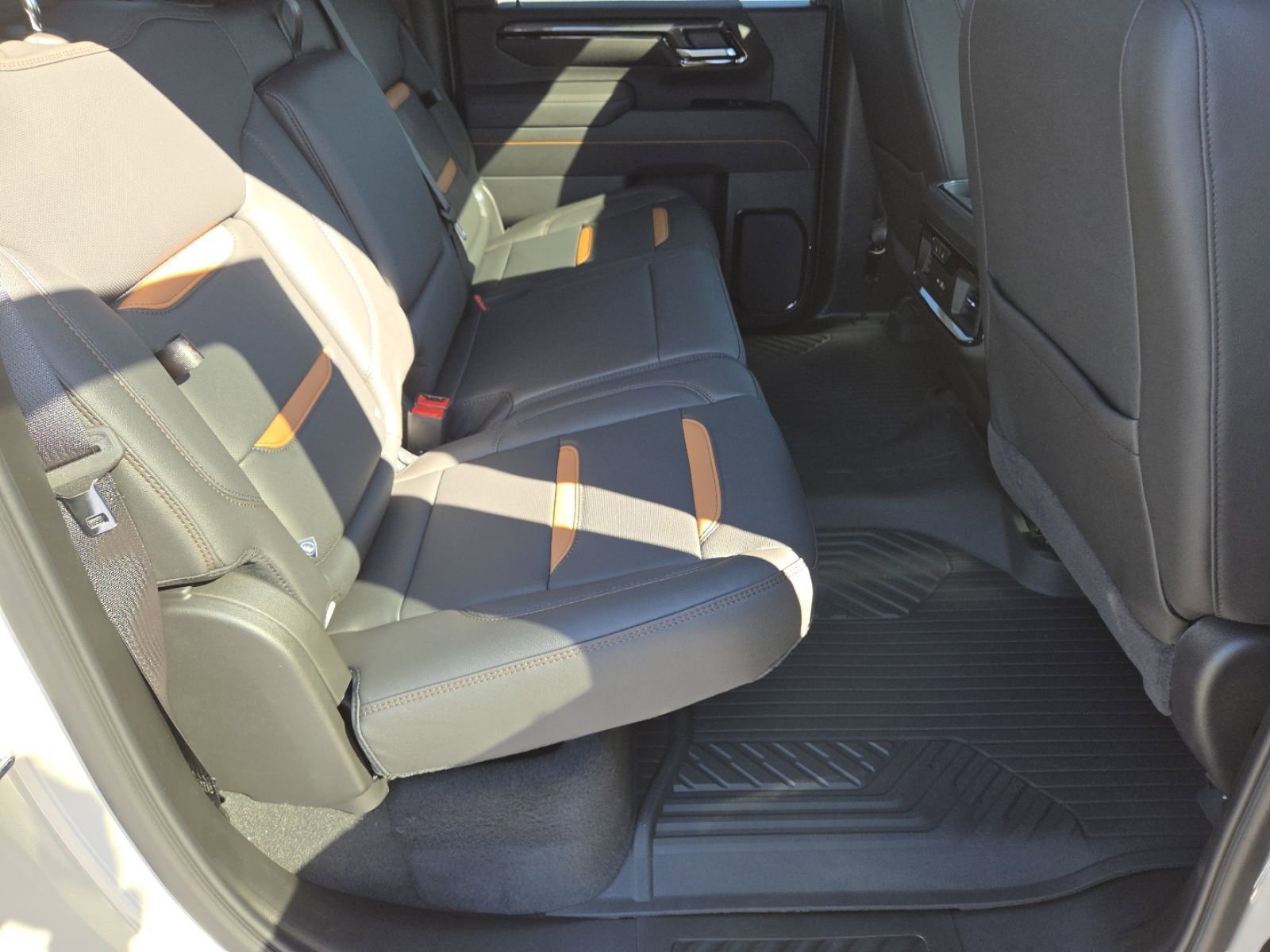 New 2026 GMC Sierra 2500 AT4 w/ AT4 Premium Plus Package image 29