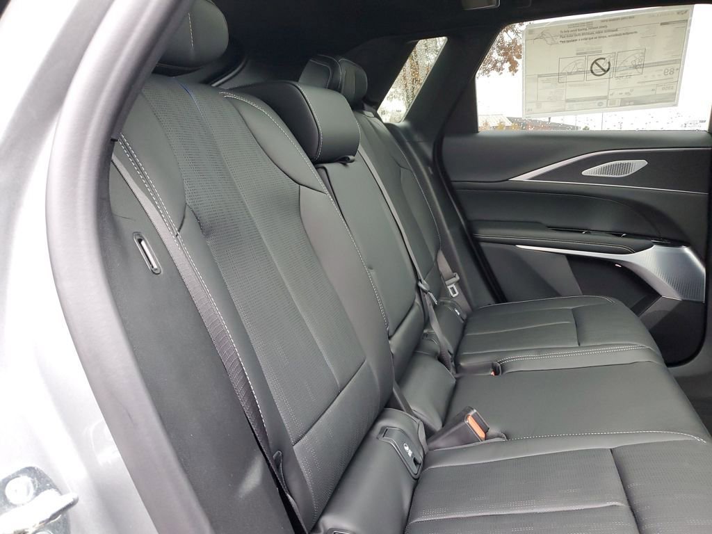 New 2026 Cadillac Lyriq Premium Sport image 29