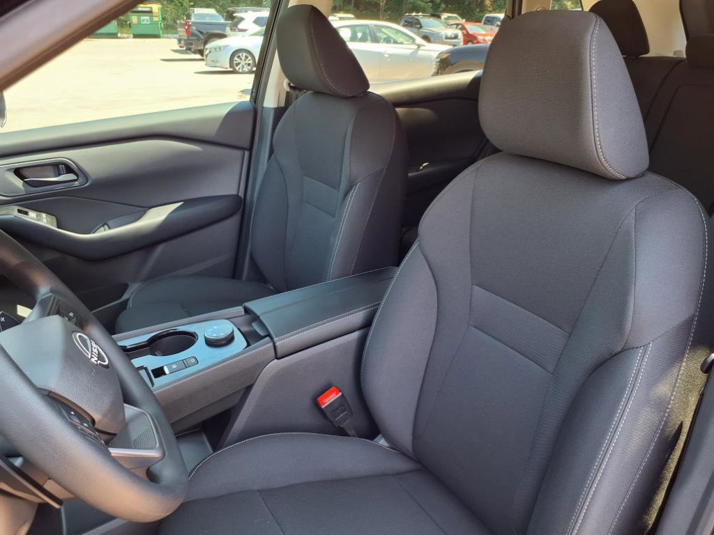 New 2026 Nissan Rogue S image 12