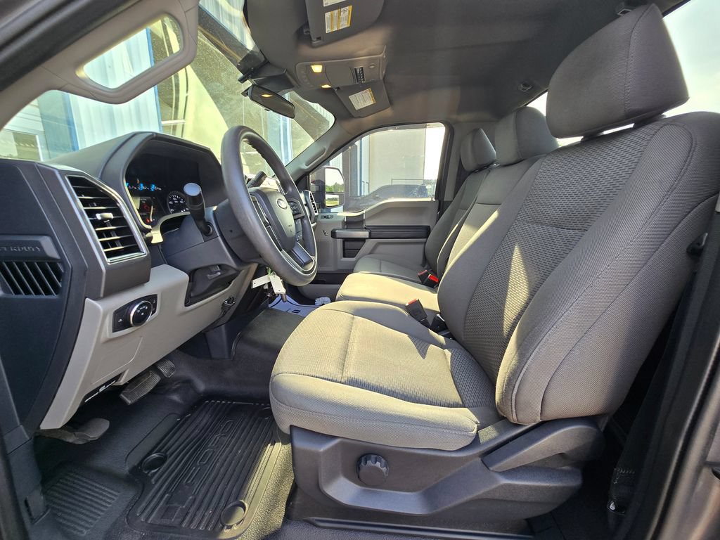 Used 2022 Ford F250 XLT w/ Camper Package RWD image 9