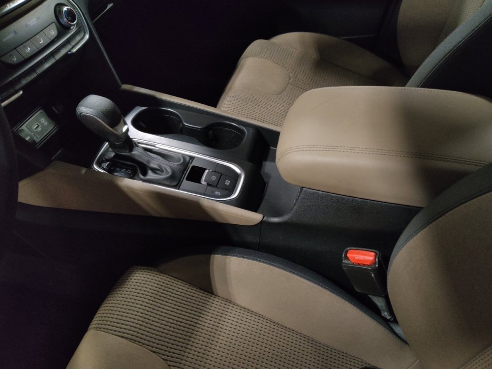 Used 2019 Hyundai Santa Fe SE FWD image 26
