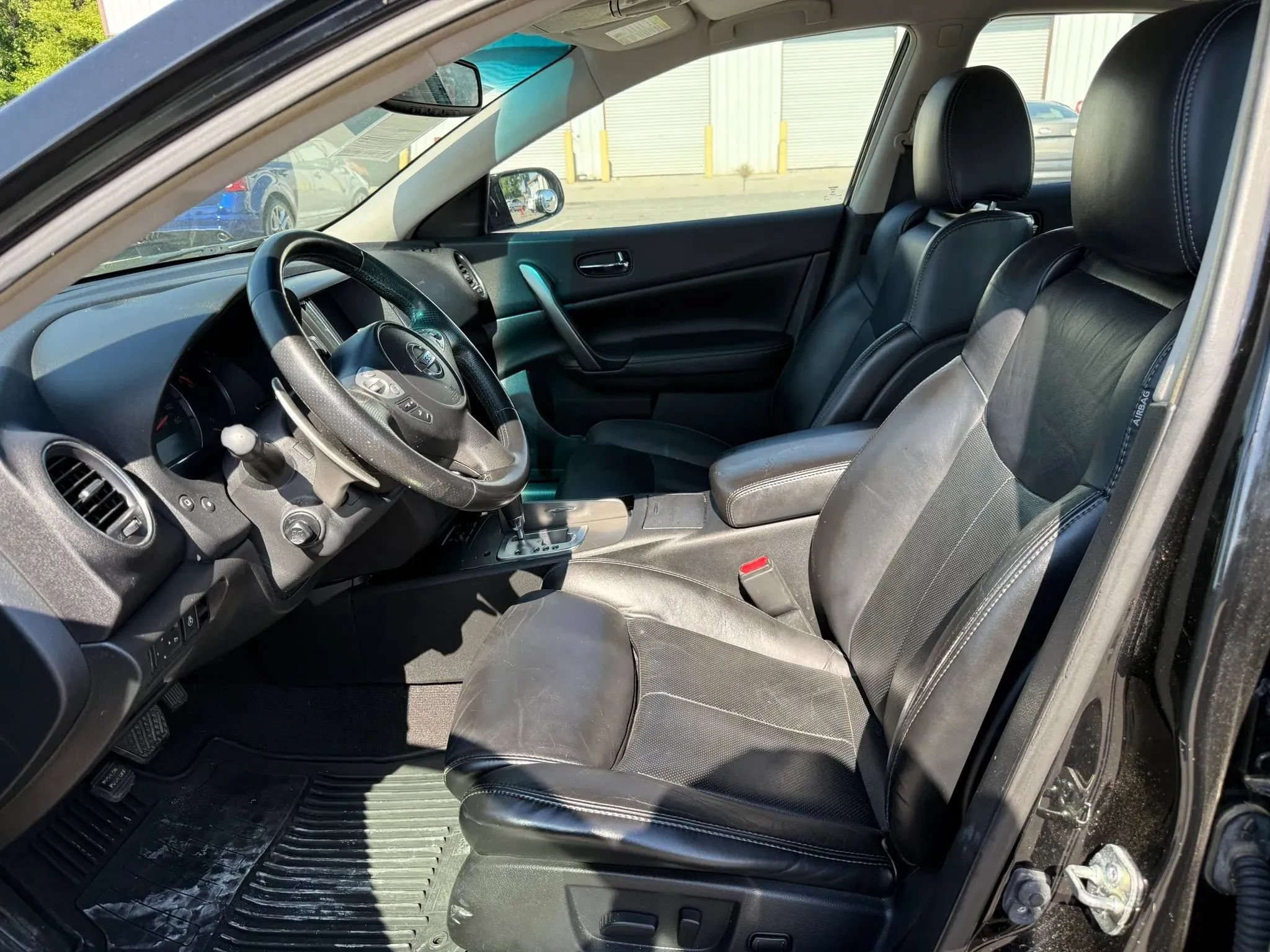 Used 2014 Nissan Maxima 3.5 SV w/ Sport Package FWD image 2