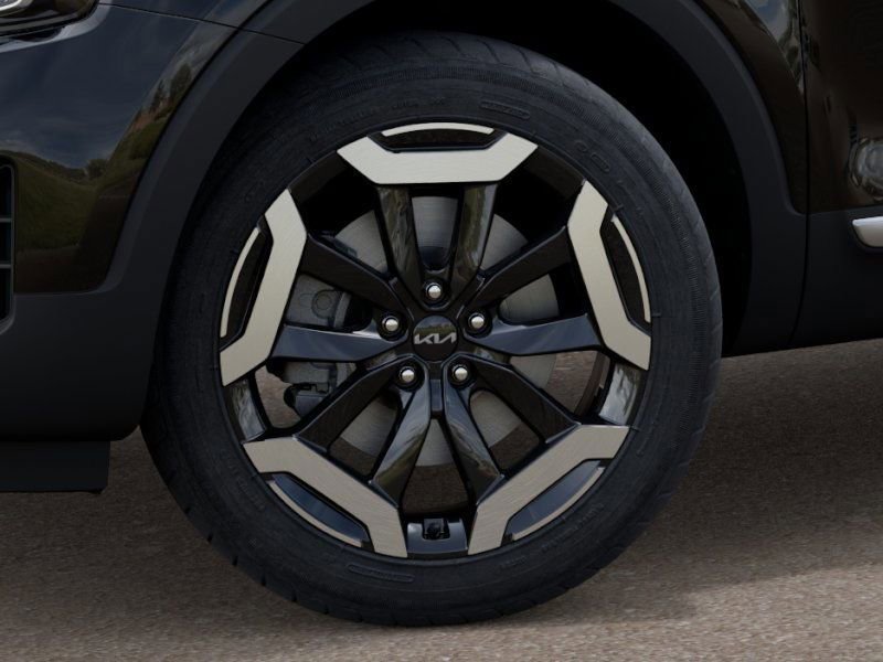 Used 2025 Kia Telluride EX w/ EX Captain's Chair Package image 9