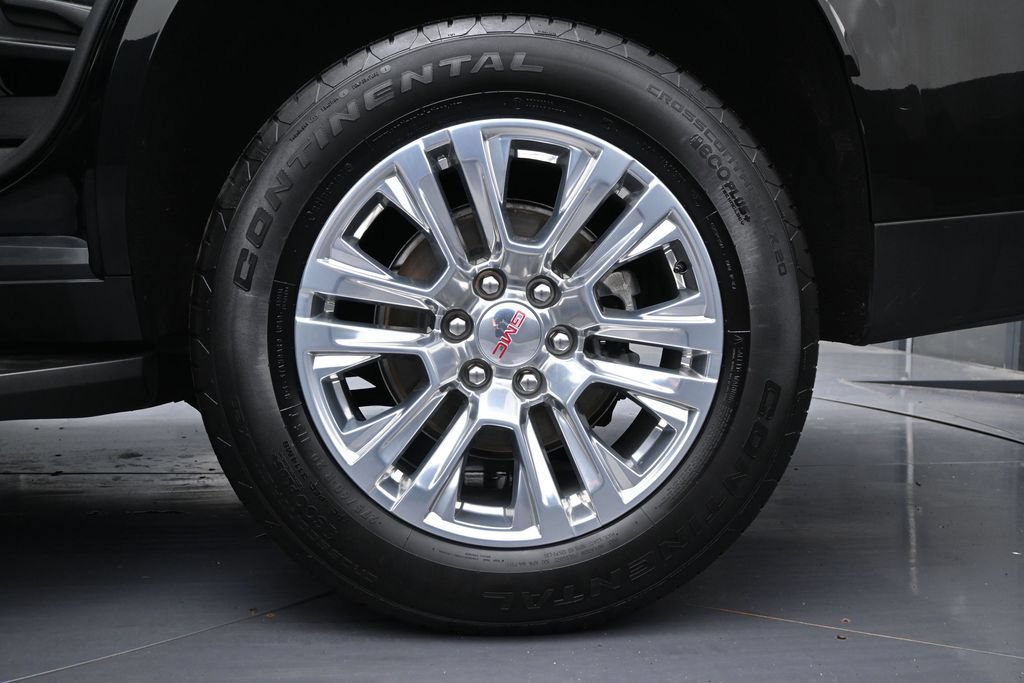 Used 2025 GMC Yukon Denali AWD/4WD image 14
