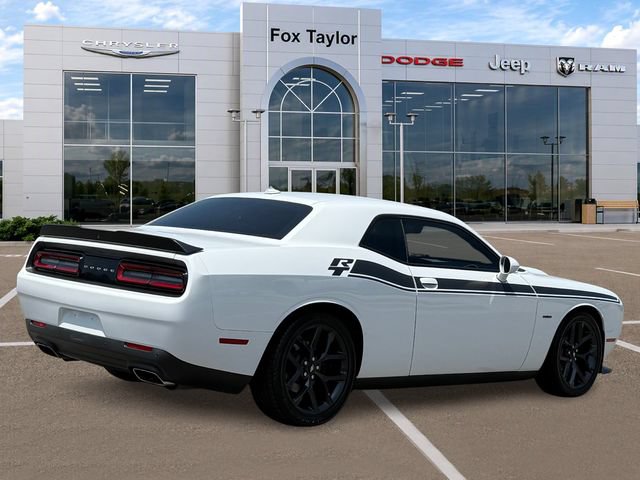 Certified 2019 Dodge Challenger R/T w/ Blacktop Package RWD image 4