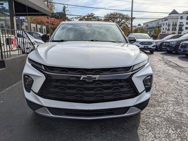 Used 2025 Chevrolet Blazer LT w/ Convenience Package FWD image 8