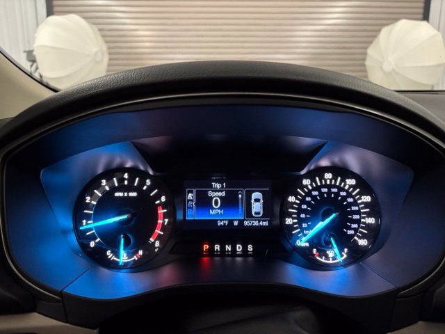 Used 2017 Ford Fusion SE FWD image 19