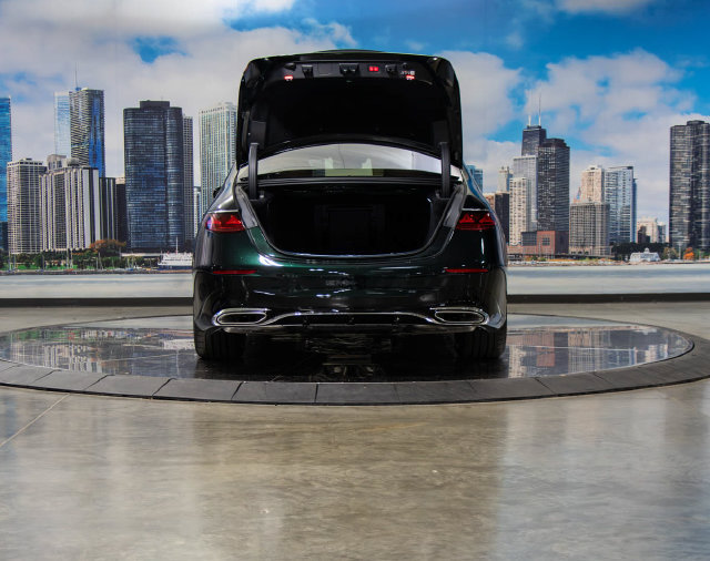 New 2027 Mercedes-Benz S 580 4MATIC Sedan image 12