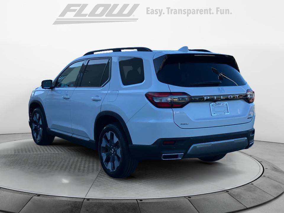 New 2026 Honda Pilot Touring image 5