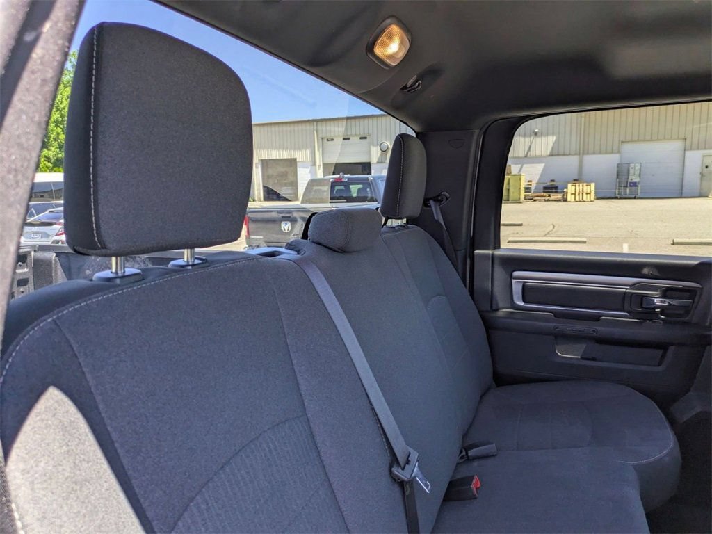 Used 2024 RAM 1500 Warlock RWD image 28
