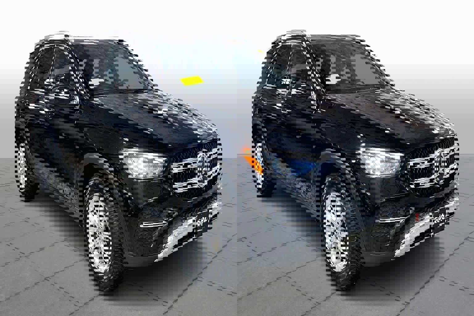 Used 2024 Mercedes-Benz GLE 350 4MATIC image 3