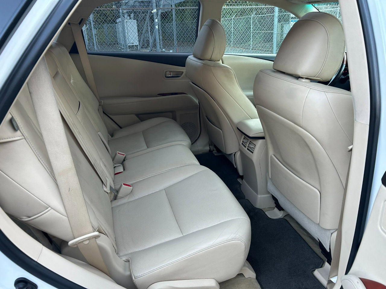 Used 2011 Lexus RX 450h AWD image 16