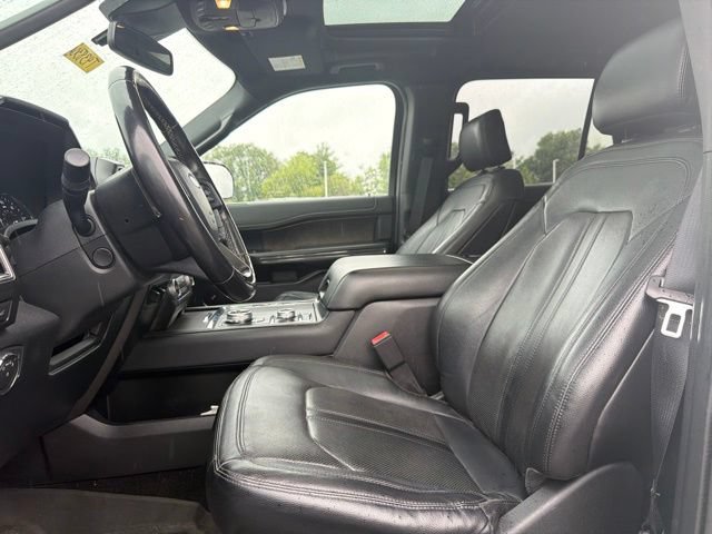 Used 2019 Ford Expedition Limited w/ Equipment Group 302A AWD/4WD image 33