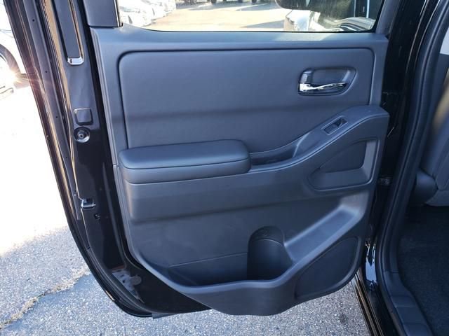 New 2026 Nissan Frontier SV w/ Tow Package image 14