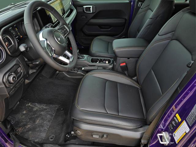 New 2026 Jeep Wrangler Unlimited Sahara AWD/4WD image 9